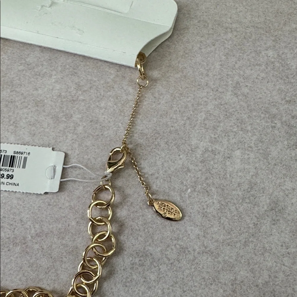 Ann Taylor Mother‎ of Pearl Necklace and Earring Set Gold Tone